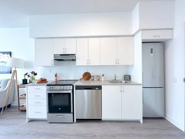 2 River Plate ST #207, Ajax, ON L1S 0G6