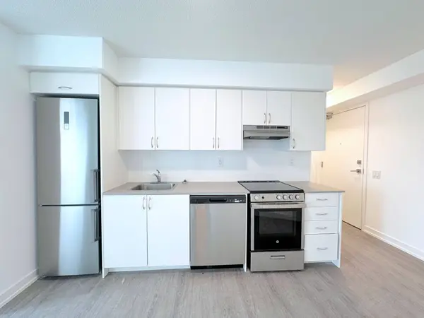 25 Kitney DR #205, Ajax, ON L1S 4S4