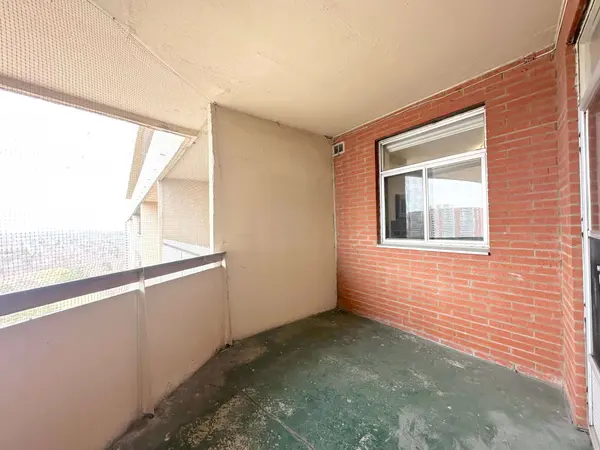 30 Denton AVE #2201, Toronto E06, ON M1L 4P2