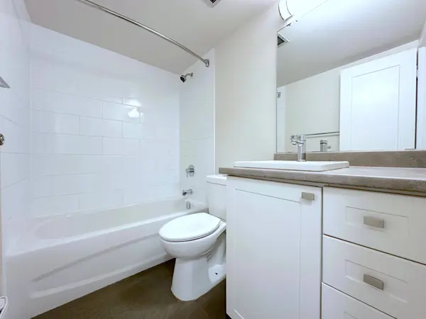 30 Denton AVE #702, Toronto E06, ON M1L 4P2