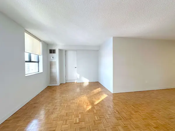 190 Clark BLVD #1108, Brampton, ON L6T 4A8