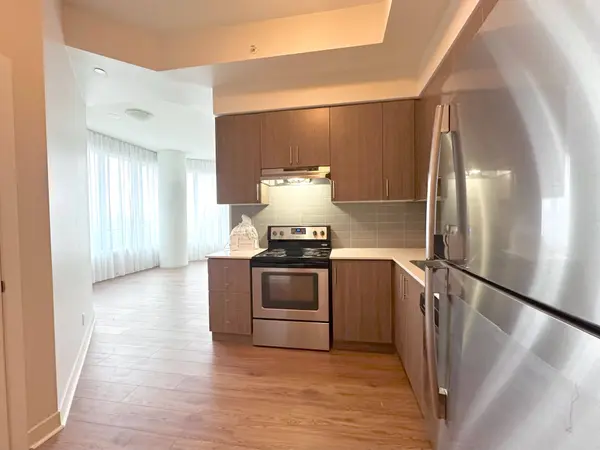 188 Clark BLVD #304, Brampton, ON L6T 0J2