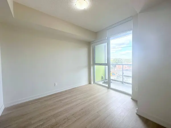 763 Woodbine AVE #606, Toronto E02, ON M4E 2J4