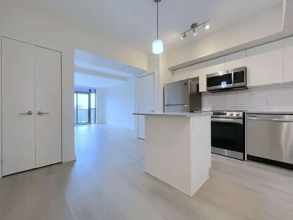 3385 Dundas ST W #606, Toronto W02, ON M6S 2S2