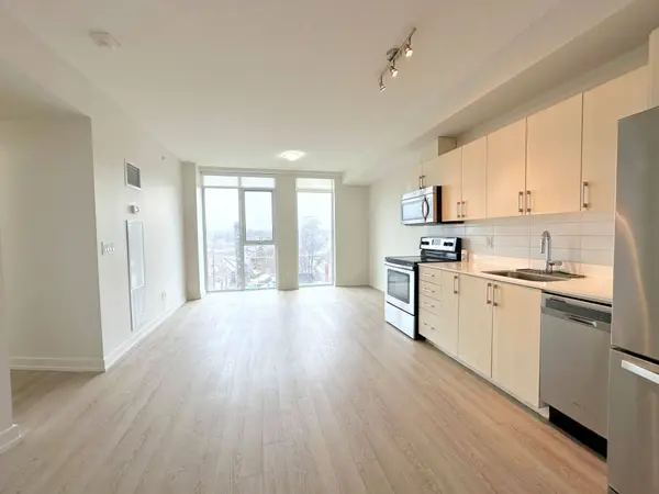 763 Woodbine AVE #504, Toronto E02, ON M4E 2J4