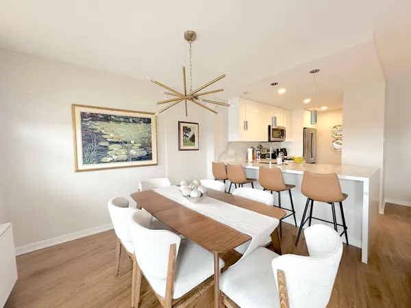 125 Forsythe ST #1201, Oakville, ON L6K 3K1