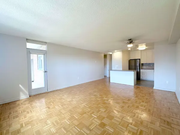 30 Denton AVE #1023, Toronto E06, ON M1L 4P2