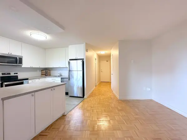 30 Denton AVE #1001, Toronto E06, ON M1L 4P2