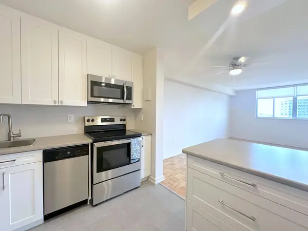 30 Denton AVE #1023, Toronto E06, ON M1L 4P2
