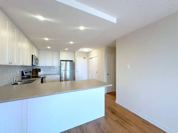 190 Clark BLVD #1112, Brampton, ON L6T 4A8