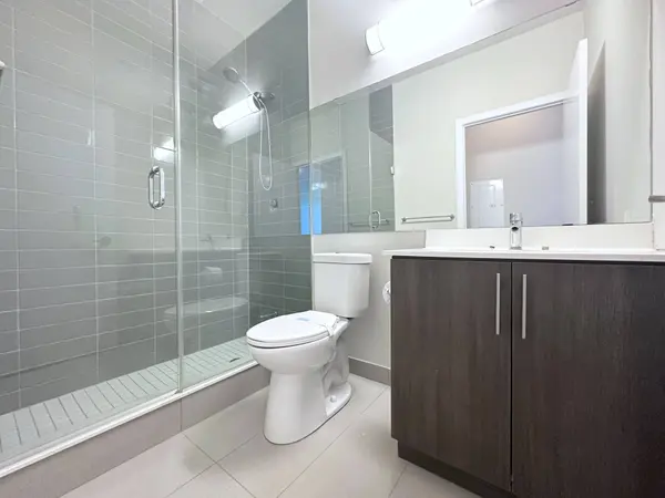 188 Clark BLVD #407, Brampton, ON L6T 0J2