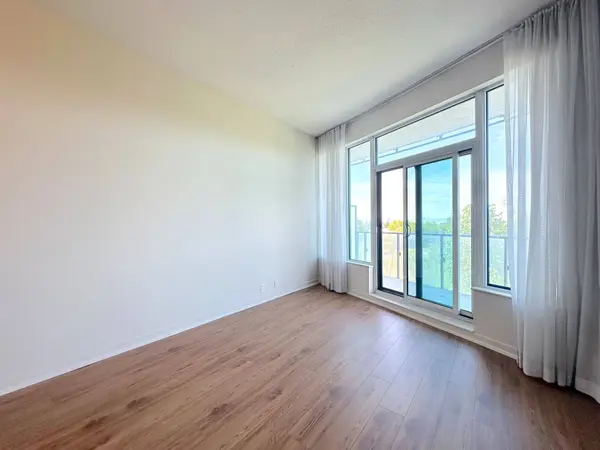 188 Clark BLVD #407, Brampton, ON L6T 0J2