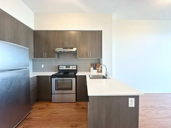 188 Clark BLVD #407, Brampton, ON L6T 0J2