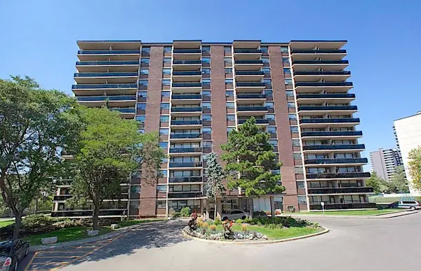 12 Rockford RD #708, Toronto C07, ON M2R 3A2