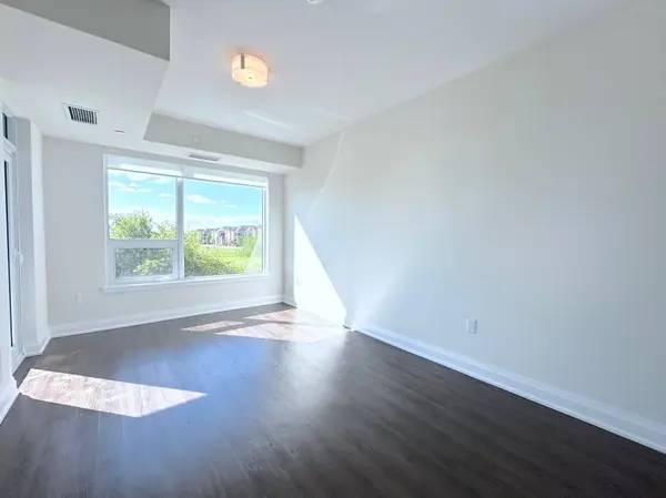 2333 Taunton RD #209, Oakville, ON L6H 0N5