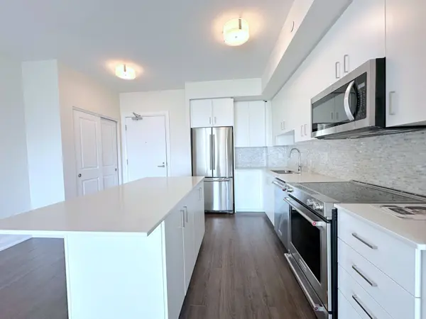 2333 Taunton RD #209, Oakville, ON L6H 0N5