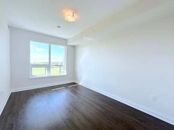2333 Taunton RD #407, Oakville, ON L6H 0N5