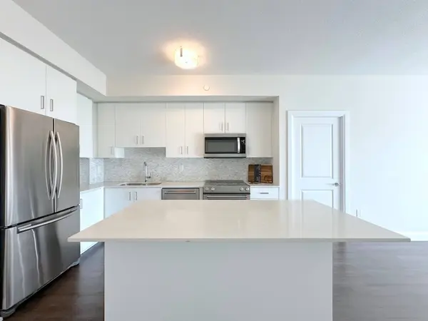 2333 Taunton RD #209, Oakville, ON L6H 0N5