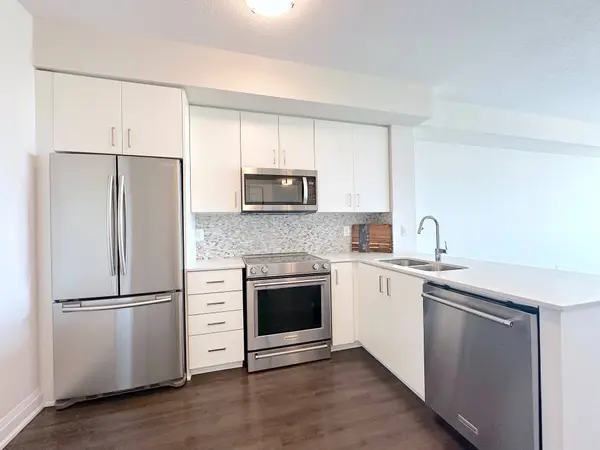 2333 Taunton RD #407, Oakville, ON L6H 0N5