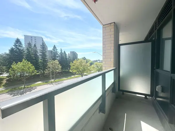 2 River Plate ST #307, Ajax, ON L1S 0G6