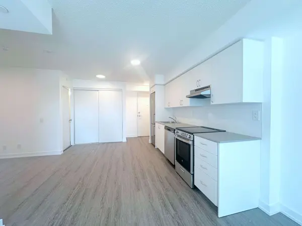 25 Kitney DR #423, Ajax, ON L1S 4S4