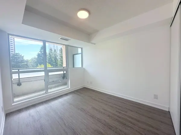 2 River Plate ST #307, Ajax, ON L1S 0G6