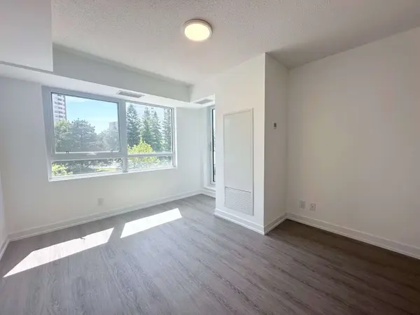 2 River Plate ST #307, Ajax, ON L1S 0G6