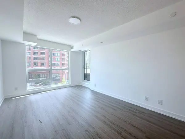 25 Kitney DR #423, Ajax, ON L1S 4S4