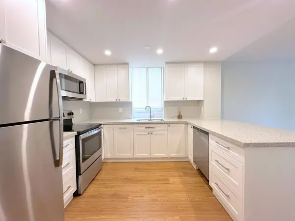 165 La Rose AVE #301, Toronto W09, ON M9P 3S9