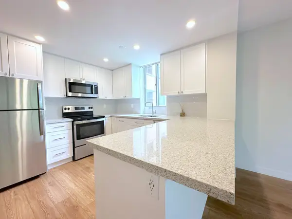 165 La Rose AVE #301, Toronto W09, ON M9P 3S9