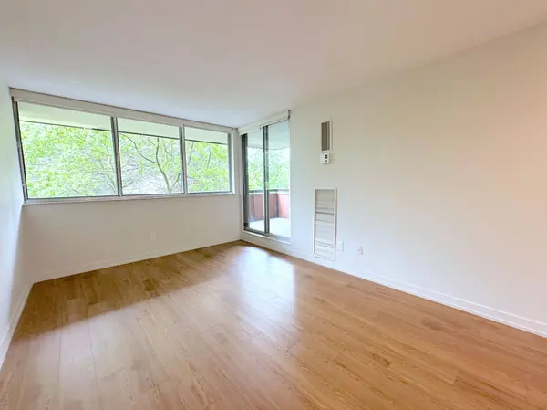 165 La Rose AVE #301, Toronto W09, ON M9P 3S9