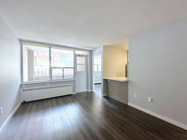 265 Main ST #303, Toronto E02, ON M4C 4X3