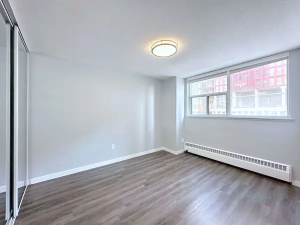 265 Main ST #303, Toronto E02, ON M4C 4X3