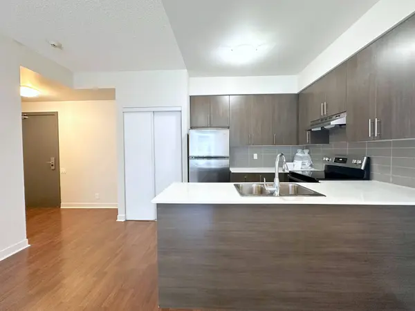 188 Clark BLVD #1002, Brampton, ON L6T 0J2