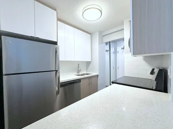 265 Main ST #303, Toronto E02, ON M4C 4X3