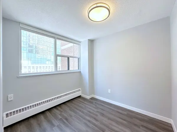 265 Main ST #303, Toronto E02, ON M4C 4X3