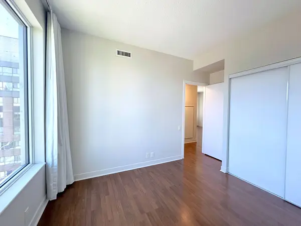 188 Clark BLVD #1002, Brampton, ON L6T 0J2