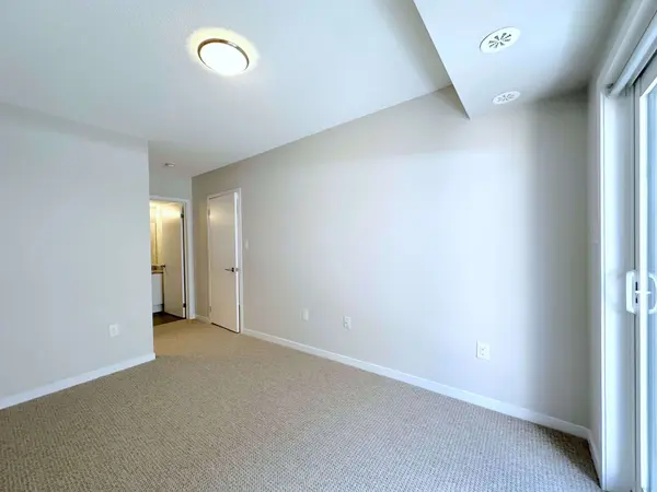35 Valley Woods RD #513, Toronto C13, ON M3A 2R5