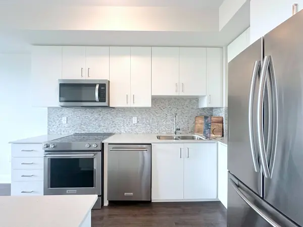 2333 Taunton RD #411, Oakville, ON L6H 0N5