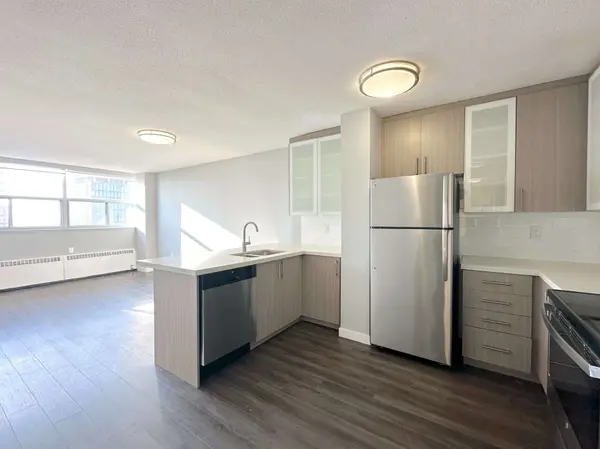 2575 Danforth AVE #1105, Toronto E02, ON M4C 1L5