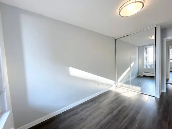 2575 Danforth AVE #1105, Toronto E02, ON M4C 1L5