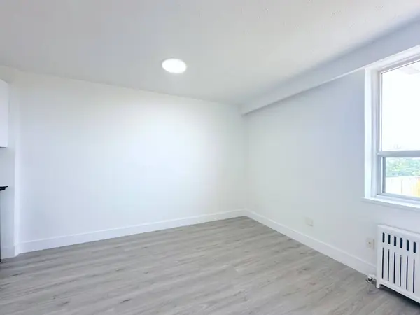 79 Jameson AVE #303, Toronto W01, ON M6K 2V3