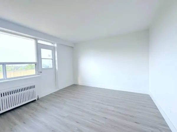 79 Jameson AVE #303, Toronto W01, ON M6K 2V3