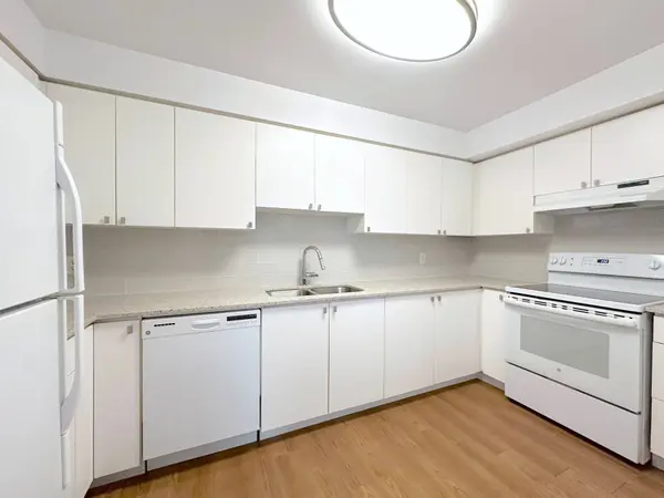 268 Merton ST #205, Toronto C10, ON M4S 1A9