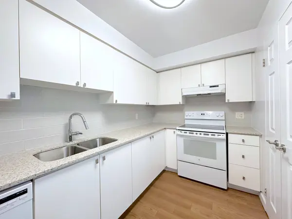 268 Merton ST #205, Toronto C10, ON M4S 1A9
