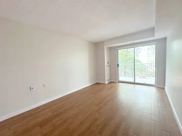 268 Merton ST #205, Toronto C10, ON M4S 1A9