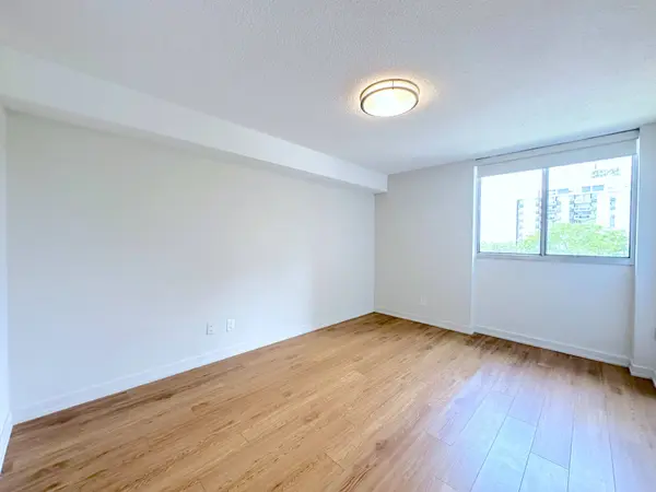 165 La Rose AVE #508, Toronto W09, ON M9P 3S9