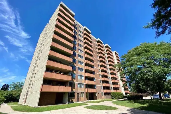 165 La Rose AVE #508
