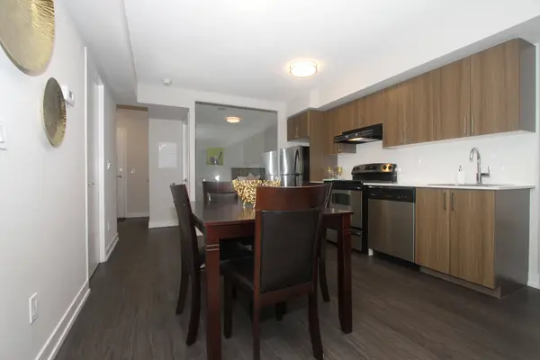 561 Sherbourne ST #3207, Toronto C08, ON M4X 0A1