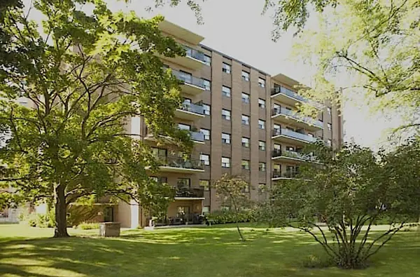 135 Allan ST #306